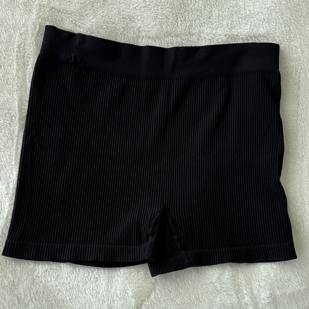 SUNDAY BEST Ribbed Shorts in Black